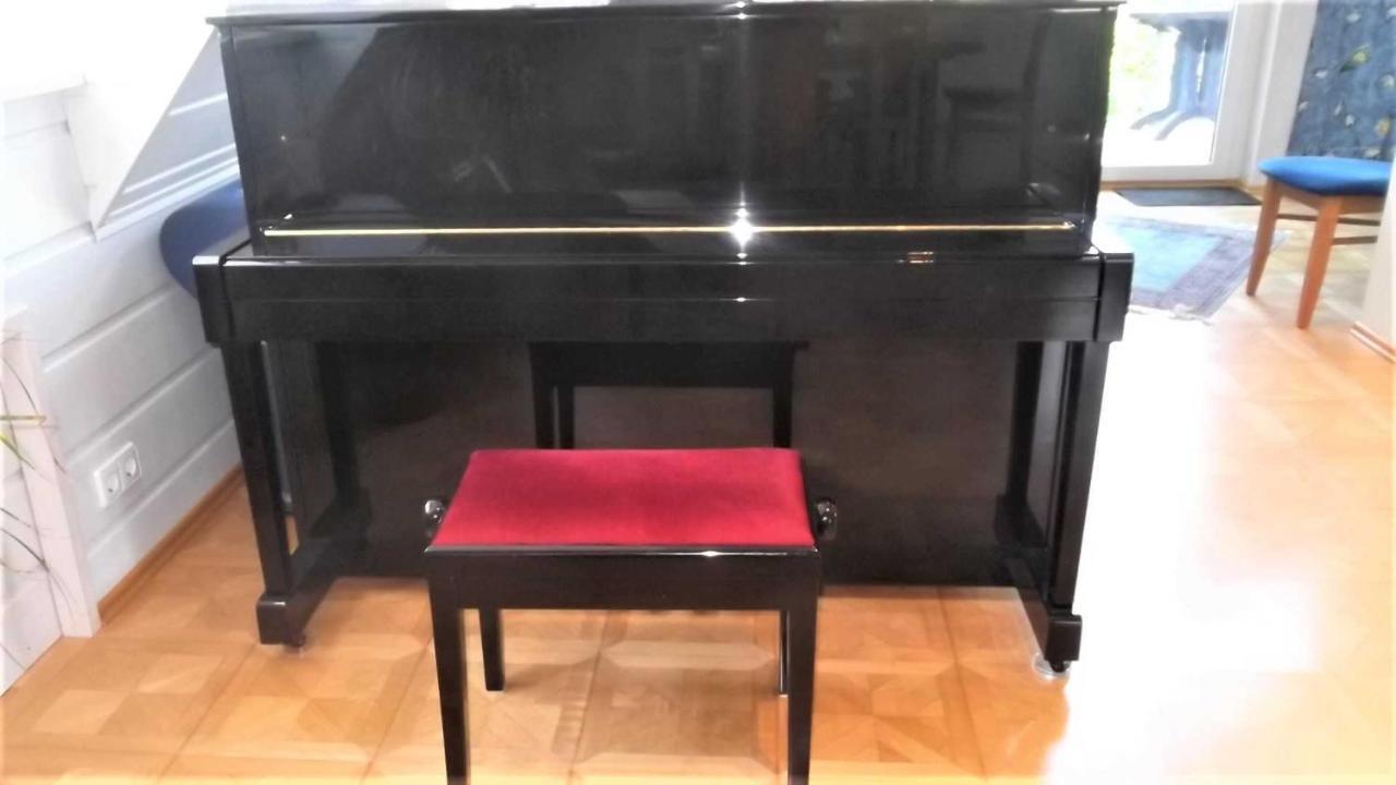 Galerie Ueber Den Gaerten Херболцхайм Екстериор снимка